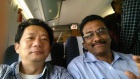 刘正教授和旧金山大学印度裔教授拉介夫博士一起乘车参观。 ...