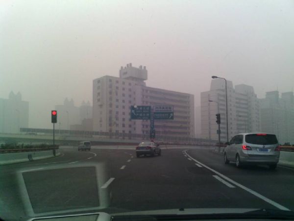 上海PM2.5爆表2.jpg