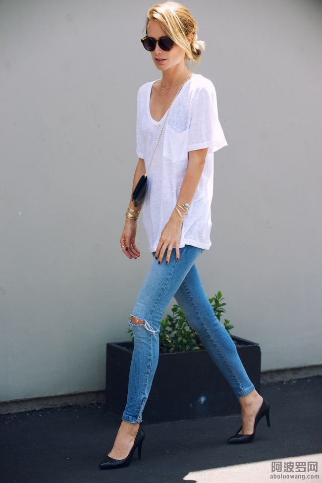 thefemin-new-ways-to-wear-your-favorite-white-tee-06-650x975.jpg