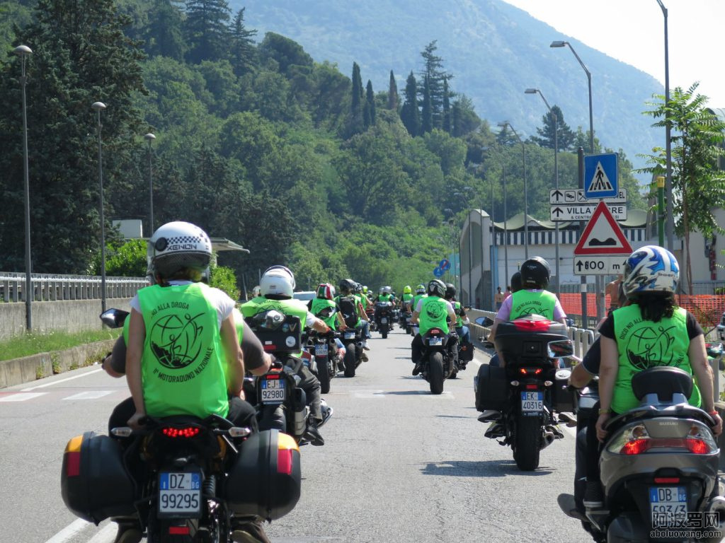 DFW-ITALY-more-than-a-hundred-bikes-1024x768.jpg